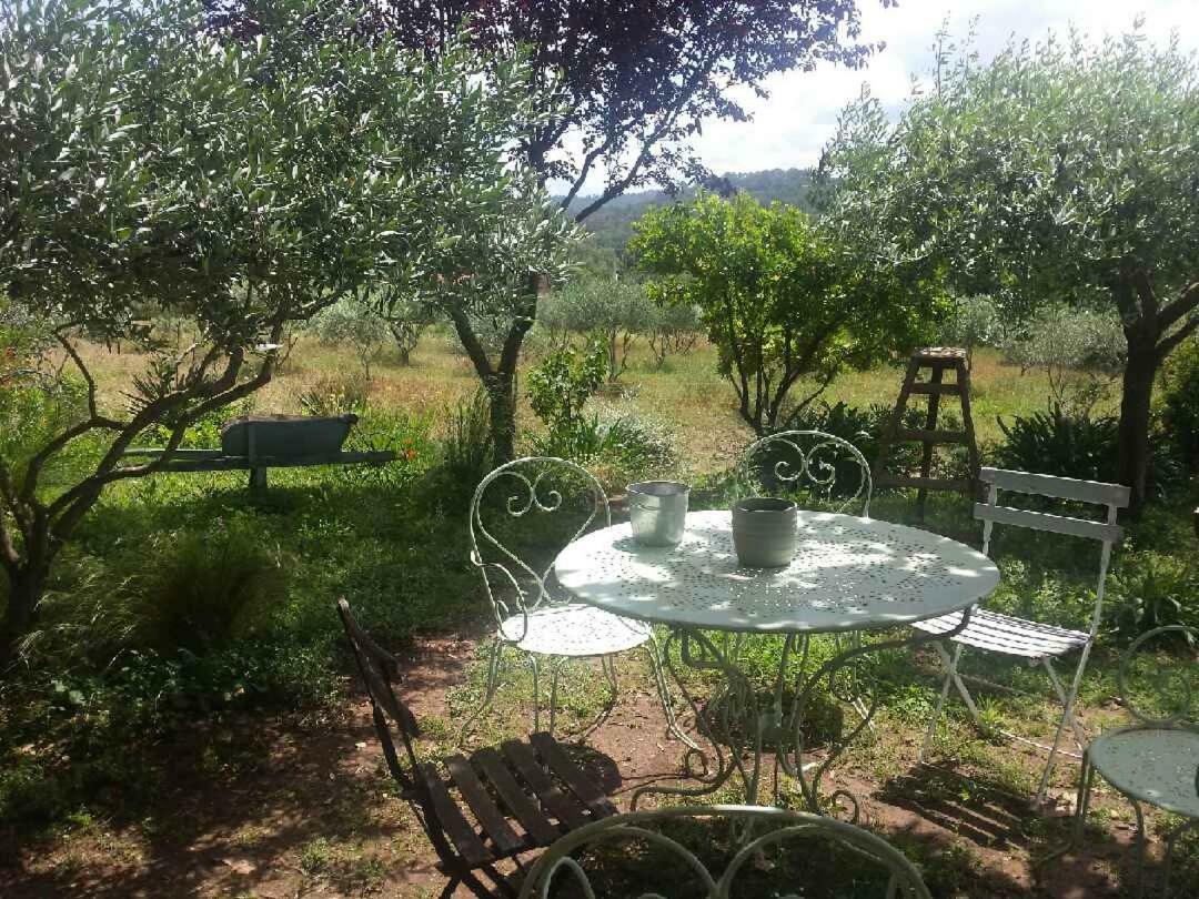 Les Anes De Petit Jean Hotel Pierrefeu-du-Var Exterior foto